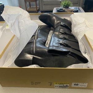 Michael Kors boots sz 7